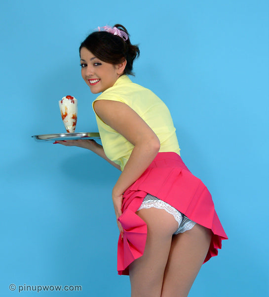 Bryoni-Kate in Sweet Disaster (photoset)