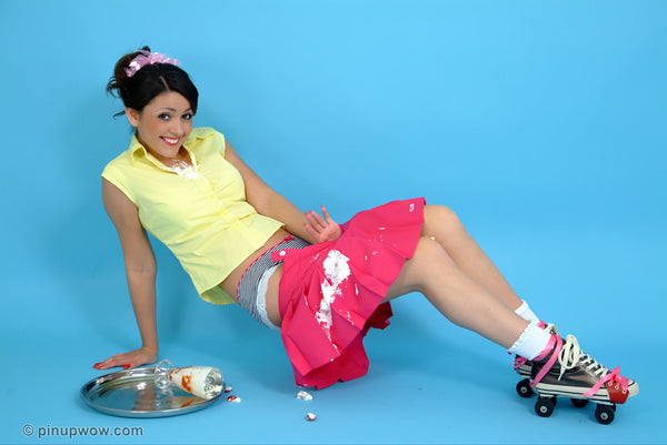 Bryoni-Kate in Sweet Disaster (photoset)