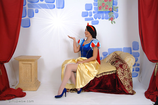bryoni-kate-carla_snow_white pin-up glamour photo 20 of 123