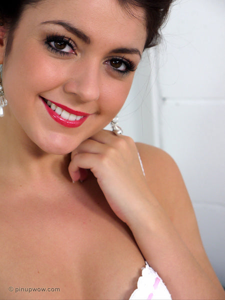 Bryoni-Kate in Staff Bonus  (photoset)
