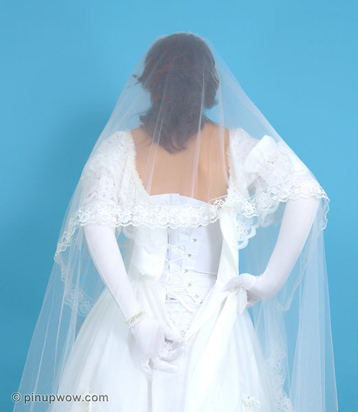 Bryoni-Kate in Bridal Babe  (photoset)