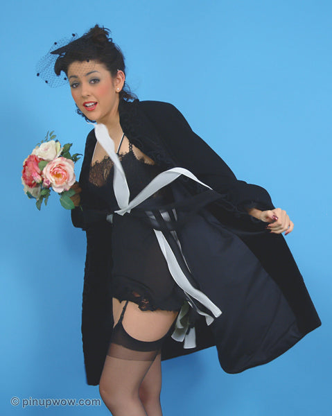 Bryoni-Kate in Roses to the Rescue  (photoset)