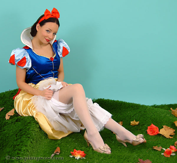 Carla Brown in But Then I Drifted  (photoset)