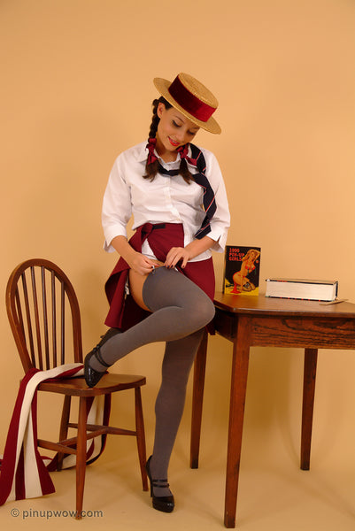 carla-class-act pin-up glamour photo 65 of 123