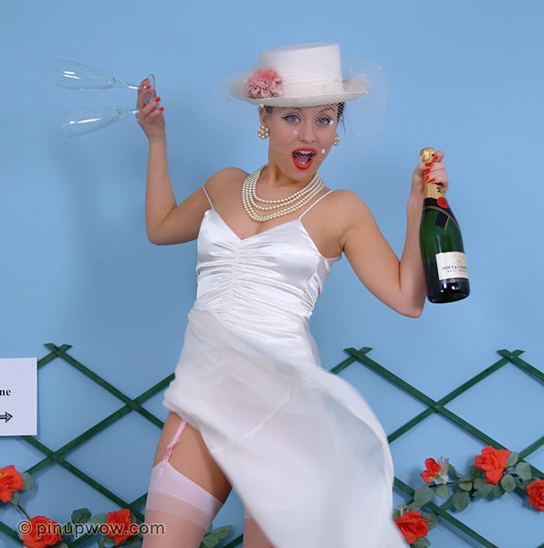 carla_champagne-cutie pin-up glamour photo 10 of 111