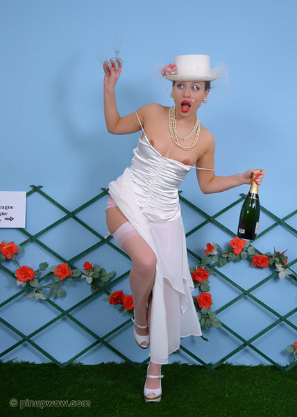carla_champagne-cutie pin-up glamour photo 36 of 111