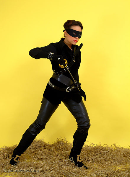 carla_petra_zorros_revenge pin-up glamour photo 11 of 128