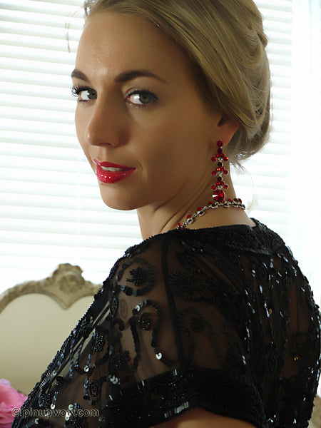 hayley-marie_dressing_down pin-up glamour photo 31 of 98