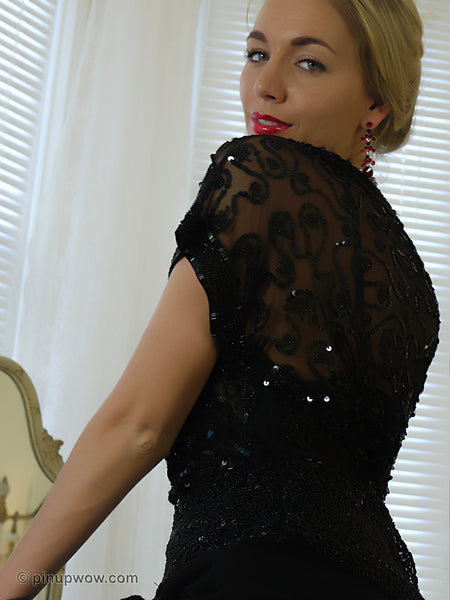hayley-marie_dressing_down pin-up glamour photo 37 of 98