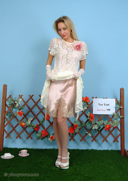 Hayley-Marie in Tease and Cakes  (photoset)