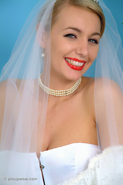 Hayley-Marie in Bridal Fantasy  (photoset)