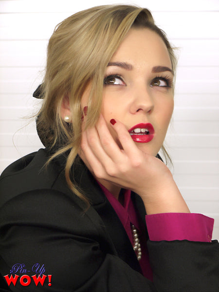 Jodie and Elle in Naughty Inception  (photoset)