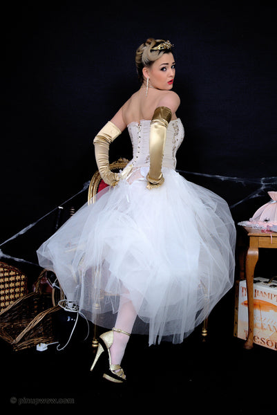 Jodie in Royal Command  (photoset)