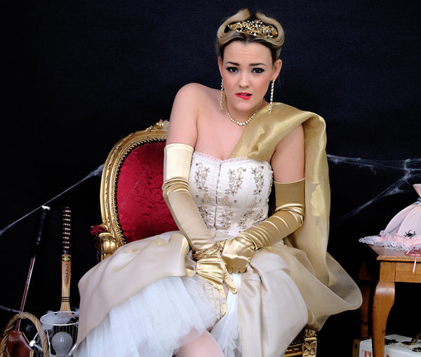 Jodie in Royal Command  (photoset)