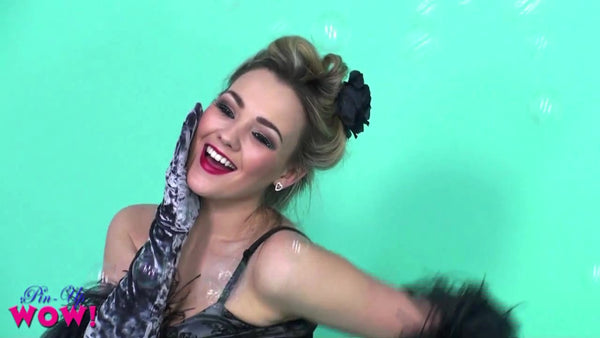 Jodie in Popping Out - screen grab 1
