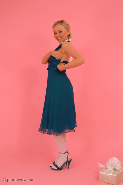 Lexine in What a Gift  (photoset)