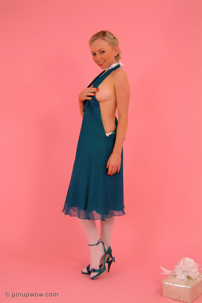 Lexine in What a Gift  (photoset)