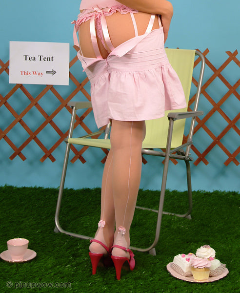 Lucy-Anne in Mini Break  (photoset)
