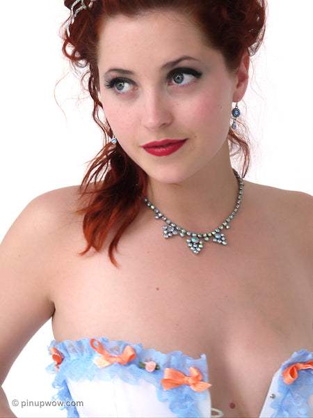 lucy_v_she_loves_to_tease pin-up glamour photo 65 of 108