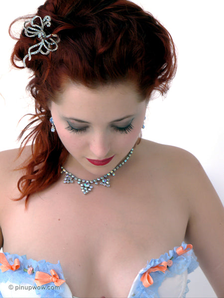 lucy_v_she_loves_to_tease pin-up glamour photo 67 of 108