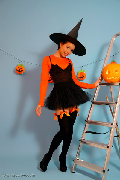 Petra in Bewitched  (photoset)