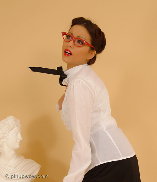 petra_going_going_gone pin-up glamour photo 30 of 102