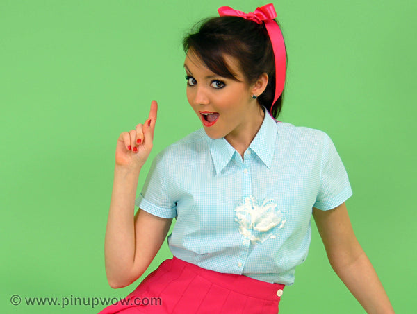 Rachael in Roller Babe  (photoset)