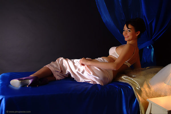 rachael_dark_blue_boudoir pin-up glamour photo 30 of 74