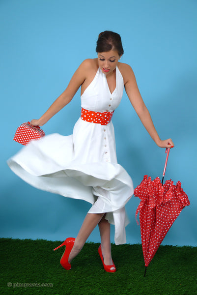 Sammie in Stiffening Breeze  (photoset)