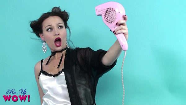 Carla in Blow….Dry! - screen grab 3