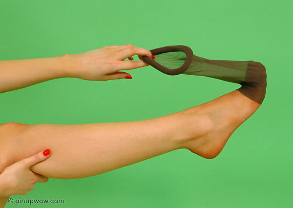 sophie_valentine_pleasures pin-up glamour photo 52 of 109